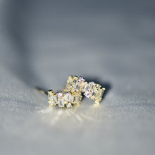 Load image into Gallery viewer, Mini Sapphire