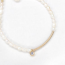 Load image into Gallery viewer, Golden Pearl Bracelet